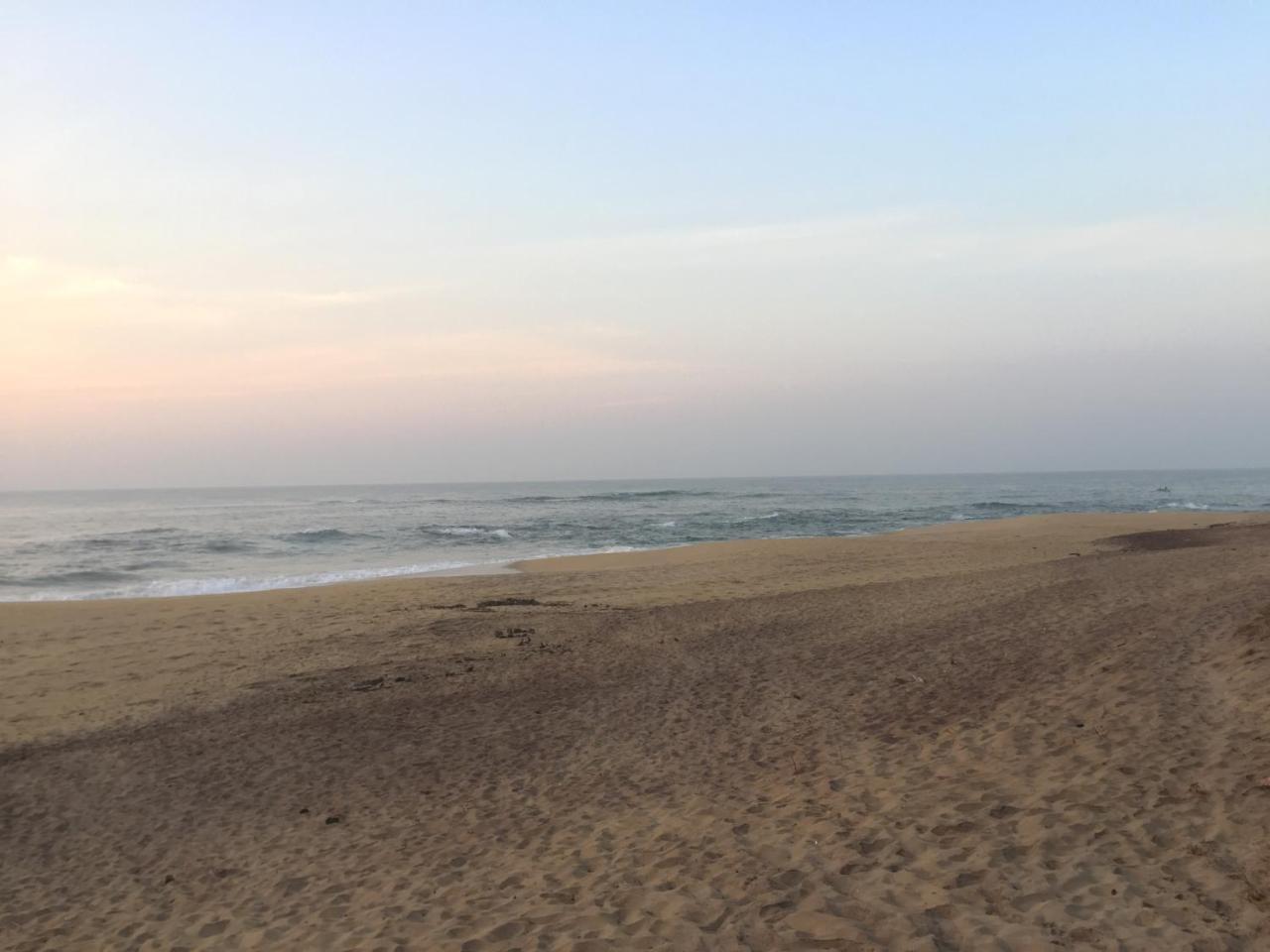 The Oasis Beach Resort Hambantota Esterno foto